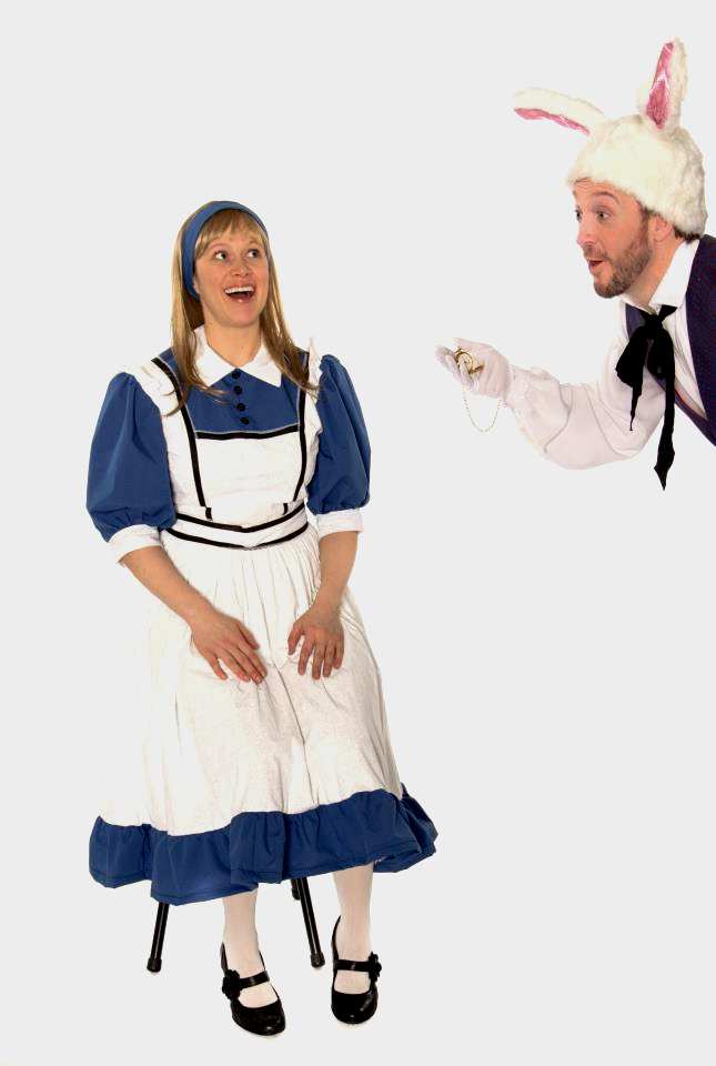 Cast of Two Does Alice in Wonderland!