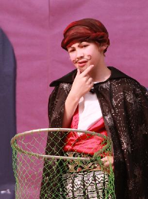 Funny Characters for Kids to Perform!  Aladdin!