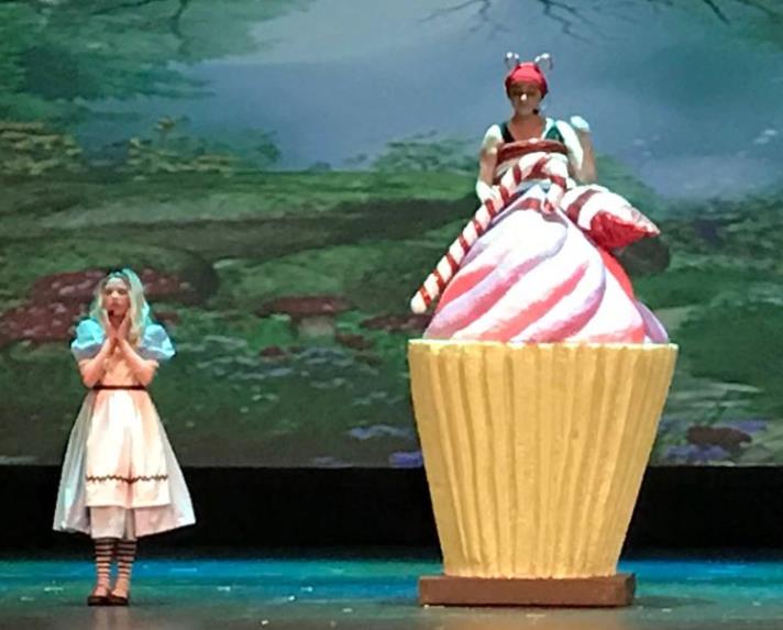 Alice in Christmas Land