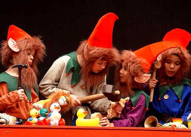 A Snow White Christmas Musical Christmas Play