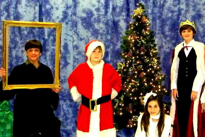 A Christmas Snow White!  Kids Musicals from ArtReach!