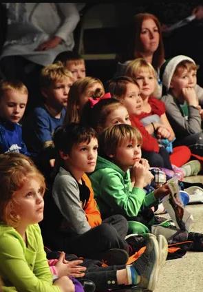 Christmas Snow White for Kids to Perform