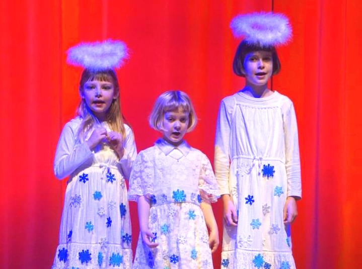Snow Angels in ArtReach's Snow White Christmas
