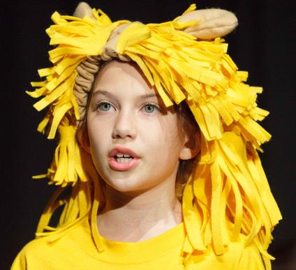 A Christmas Wizard of Oz!  Fun Musical for Kids!
