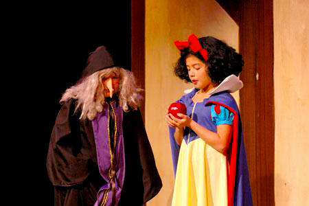 Snow White Fun Easy Play Script for Kids to Perform