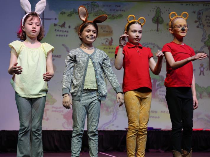 Winnie-the-Pooh play for kids