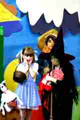 El Mago de Oz!  Spanish-English Play for Children!